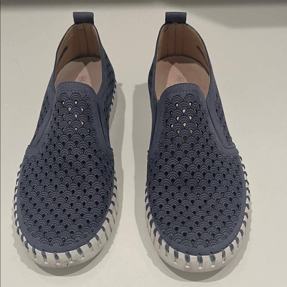 Ilse Jacobsen Blue Patterned Slip-On Shoes